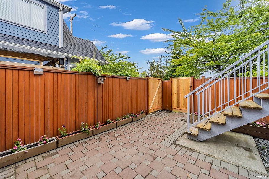 5603 Rhodes Street Vancouver, BC - 33
