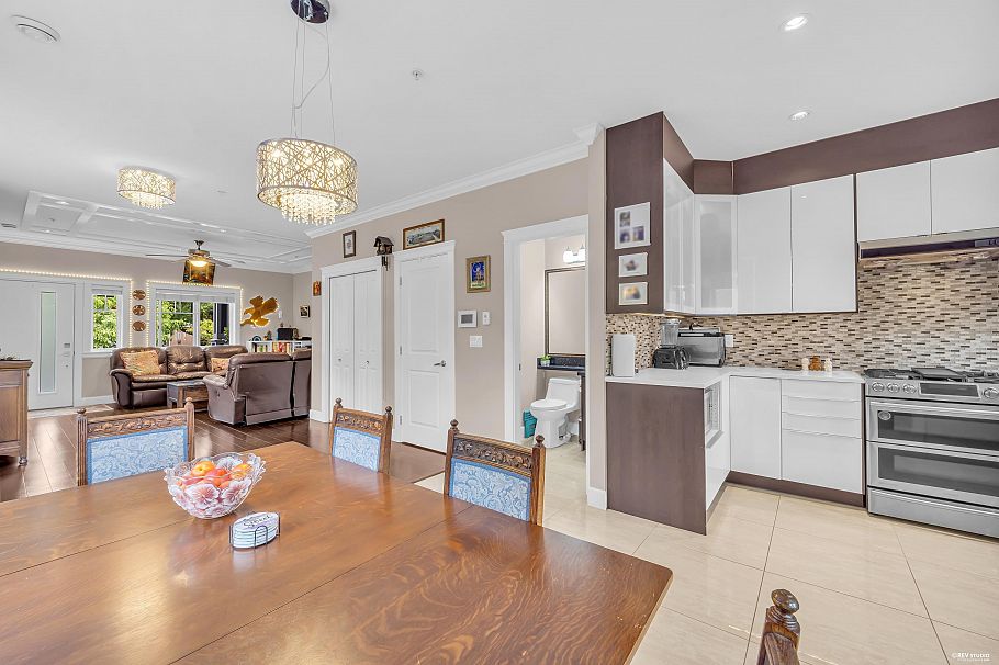 5603 Rhodes Street Vancouver, BC - 9