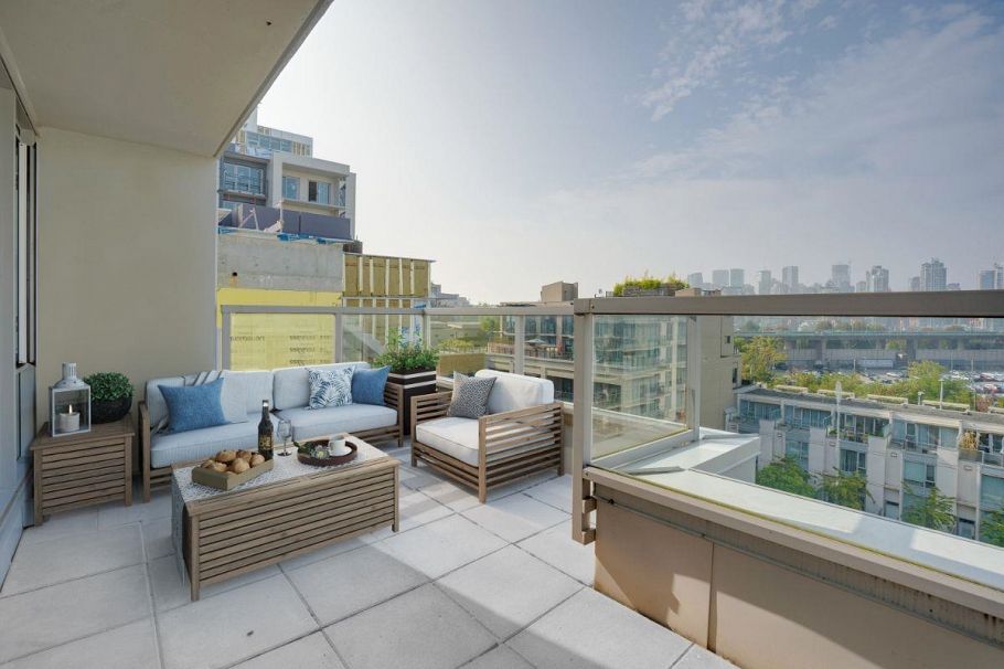 712 1887 Crowe Street Vancouver, BC - 2