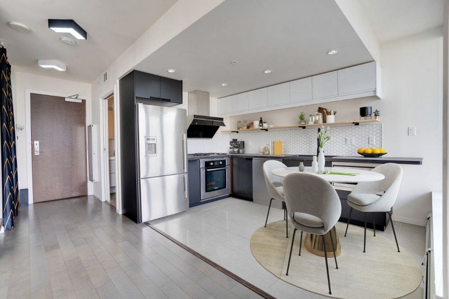 712 1887 Crowe Street Vancouver, BC - 4