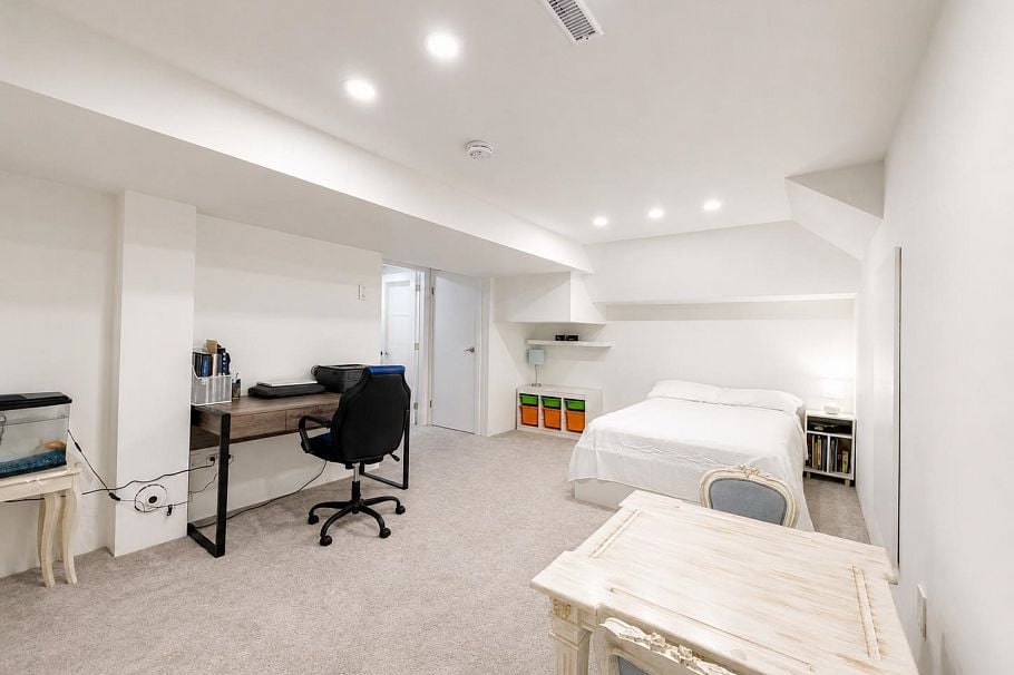 1741 Rufus Drive North Vancouver, BC - 20