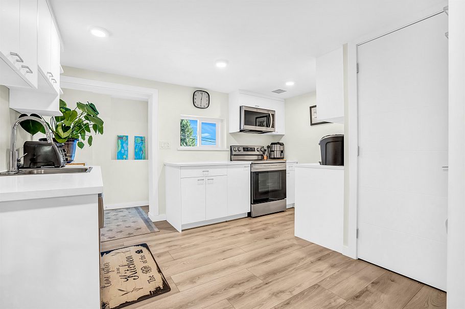 300 W Balmoral Road North Vancouver, BC - 24
