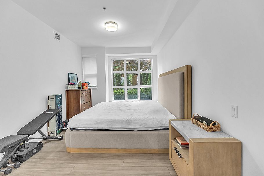 115 2060 Curling Road North Vancouver, BC - 22