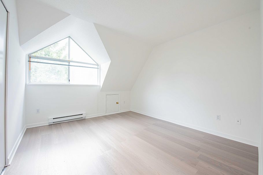 202 3683 Wellington Avenue Vancouver, BC - 13