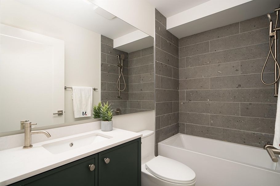 1 8508 East Boulevard Vancouver, BC - 31