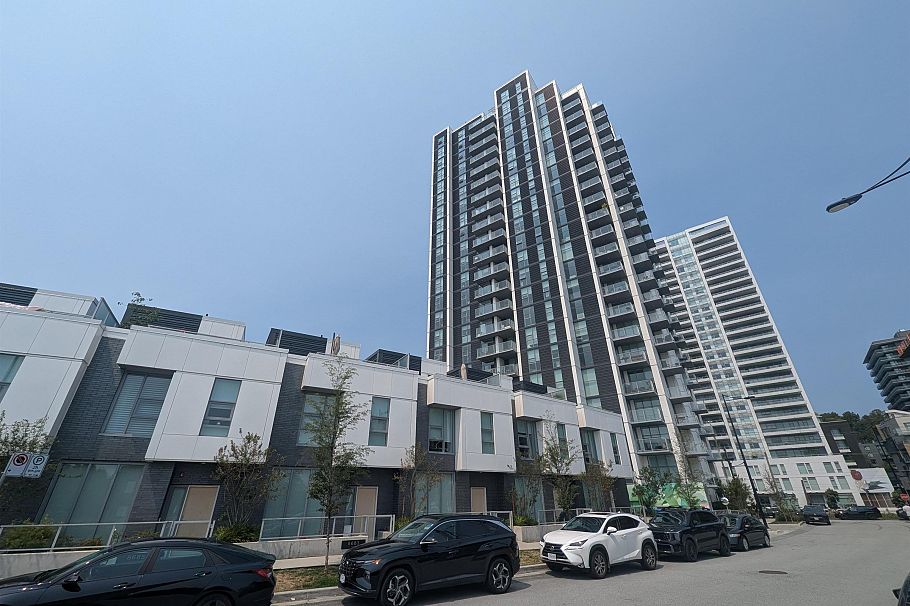 1305 3430 E Kent Avenue Vancouver, BC - 1