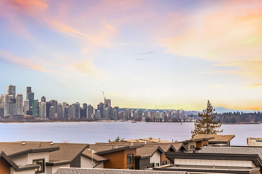 444 545 E 2nd Street North Vancouver, BC - 31