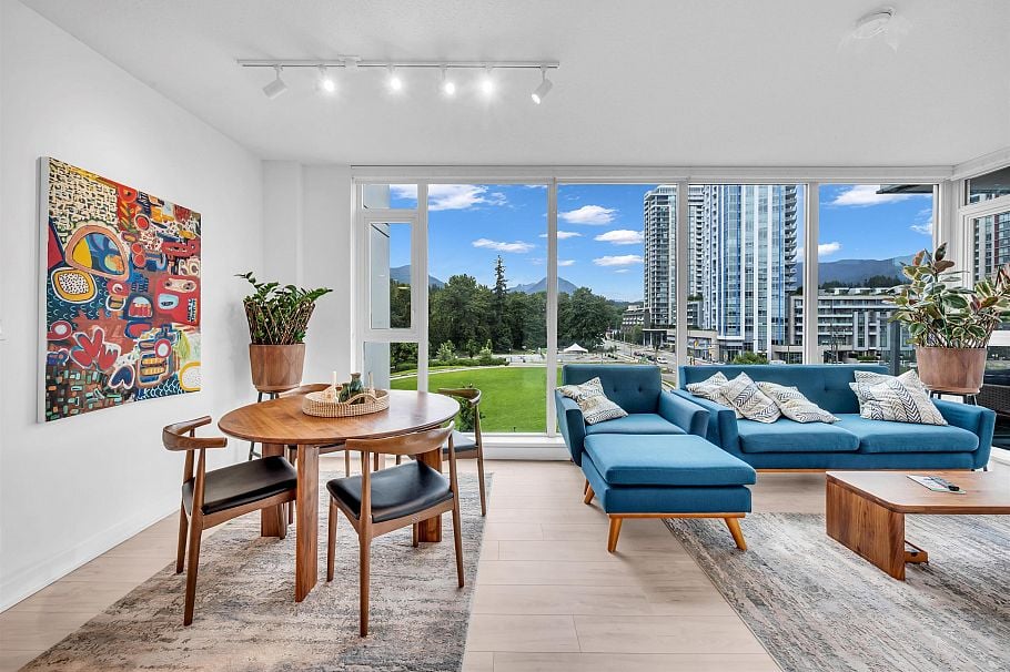501 1471 Hunter Street North Vancouver, BC - 2