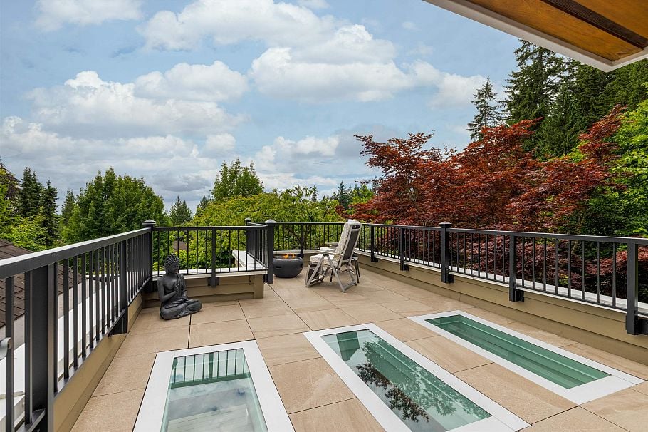 4115 E Braemar Road North Vancouver, BC - 27