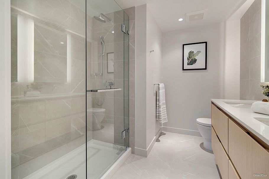 306 1500 Fern Street North Vancouver, BC - 13