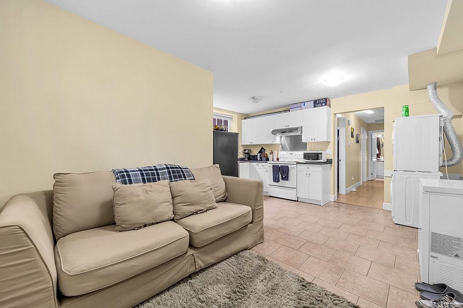 5603 Rhodes Street Vancouver, BC - 27