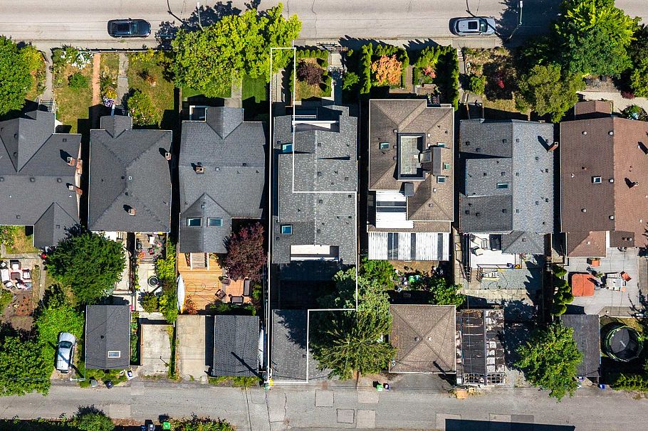 2753 Alma Street Vancouver, BC - 33