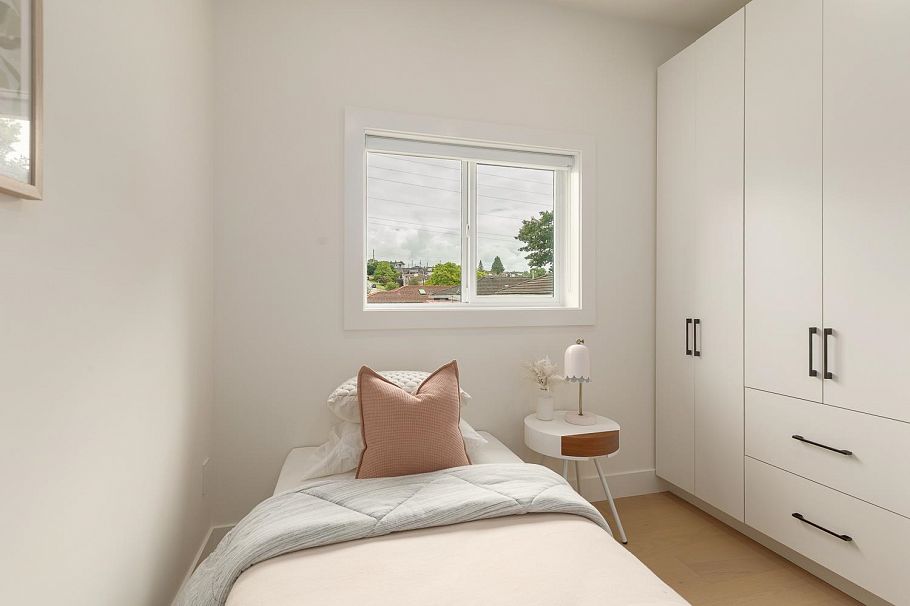 1 3633 Turner Street Vancouver, BC - 19