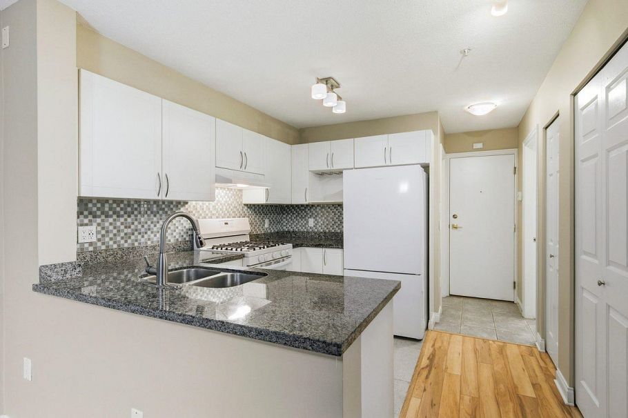 209 688 E 16th Avenue Vancouver, BC - 11