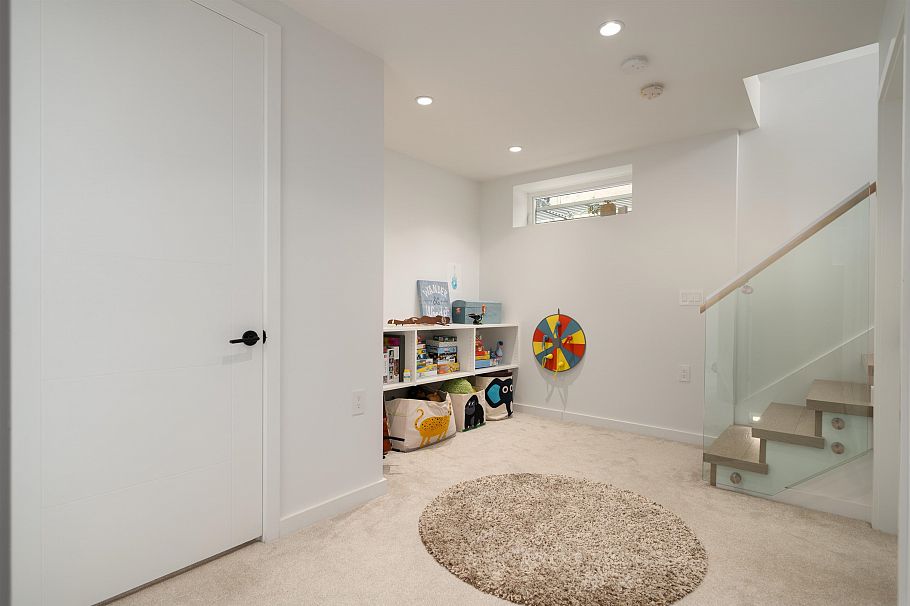 5325 Chester Street Vancouver, BC - 30