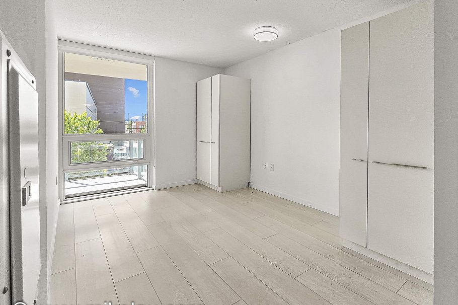 318 180 E 2nd Avenue Vancouver, BC - 1