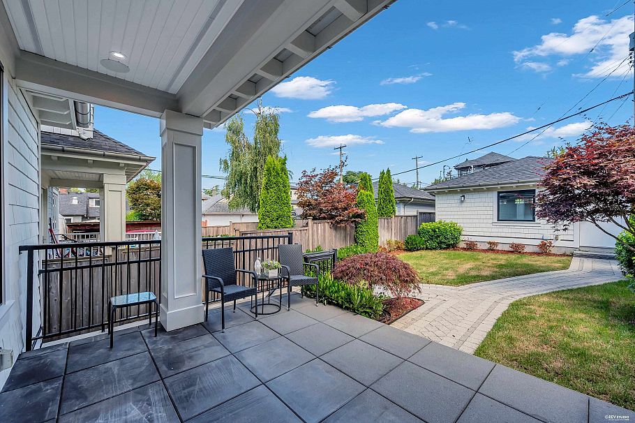 3581 W 32nd Avenue Vancouver, BC - 37