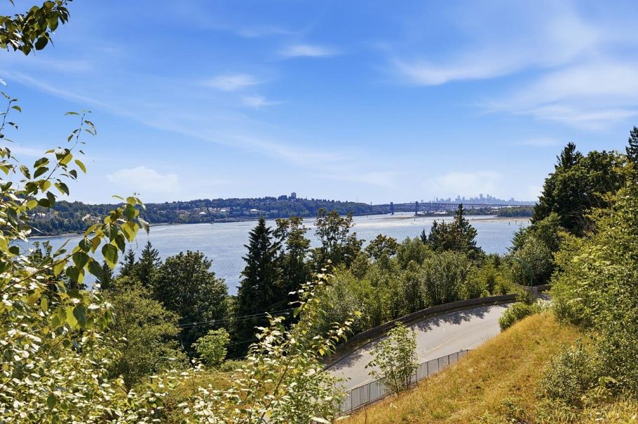 506 3606 Aldercrest Drive North Vancouver, BC - 38