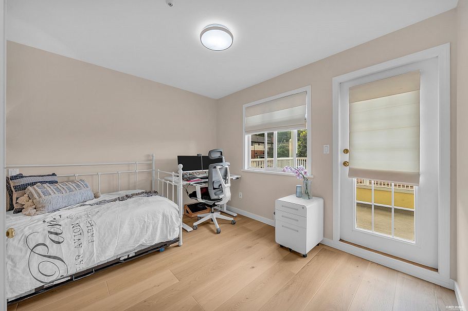 2030 E 2nd Avenue Vancouver, BC - 29