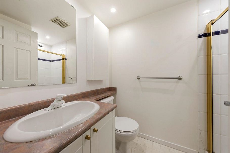 209 688 E 16th Avenue Vancouver, BC - 25