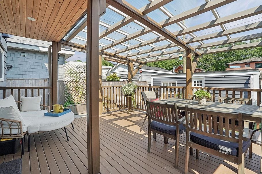 3349 W 14th Avenue Vancouver, BC - 29