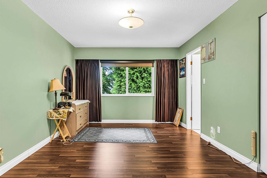 2599 Masefield Road North Vancouver, BC - 21