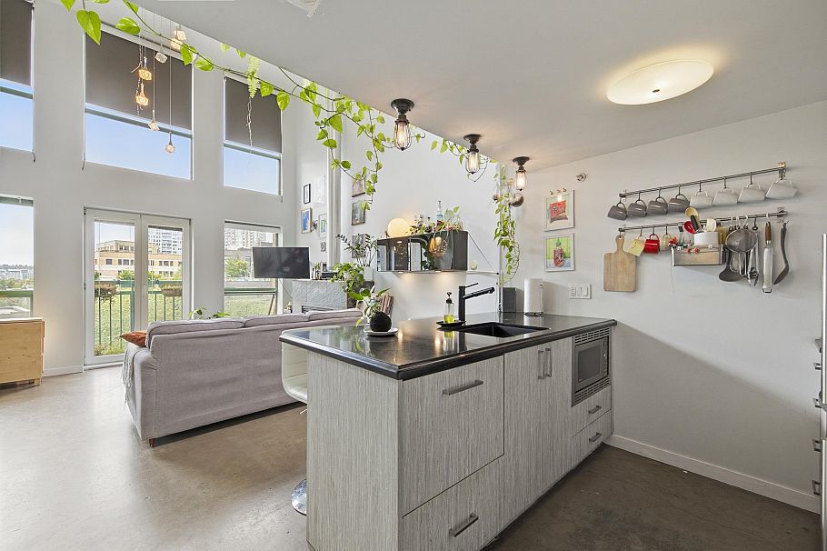 504 1 E Cordova Street Vancouver, BC - 10