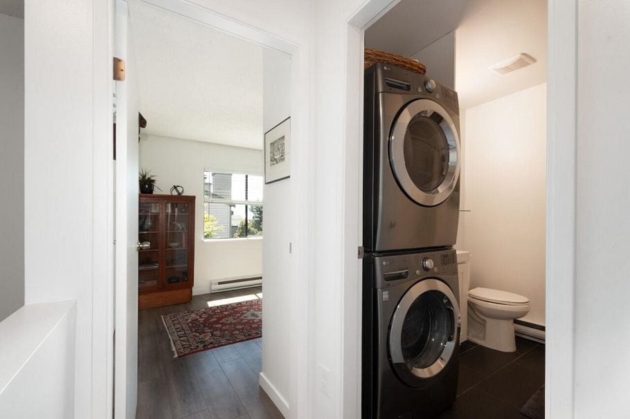 230 W 14 Street North Vancouver, BC - 16