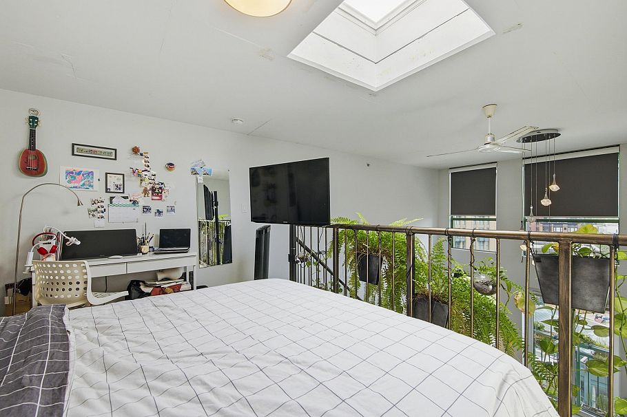 504 1 E Cordova Street Vancouver, BC - 22