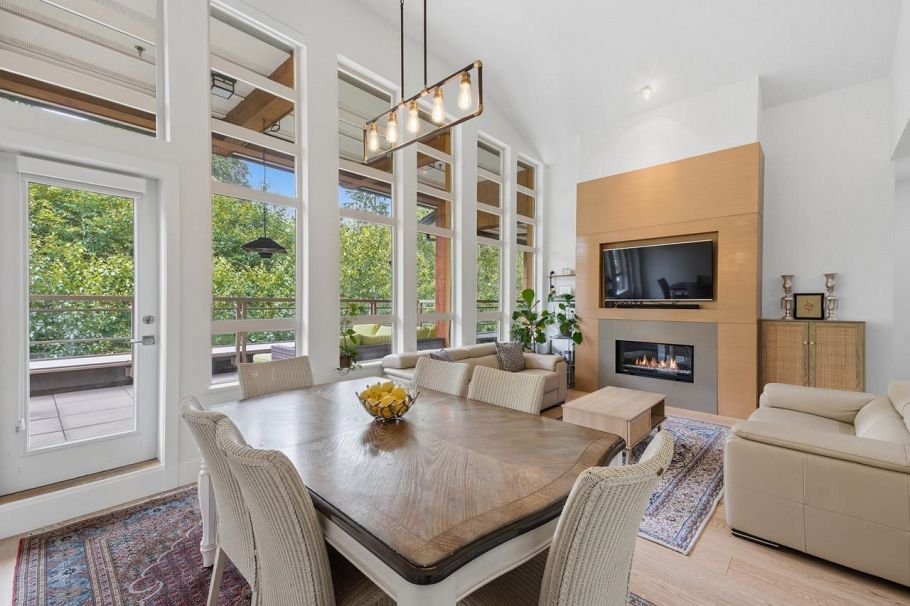 506 3606 Aldercrest Drive North Vancouver, BC - 4