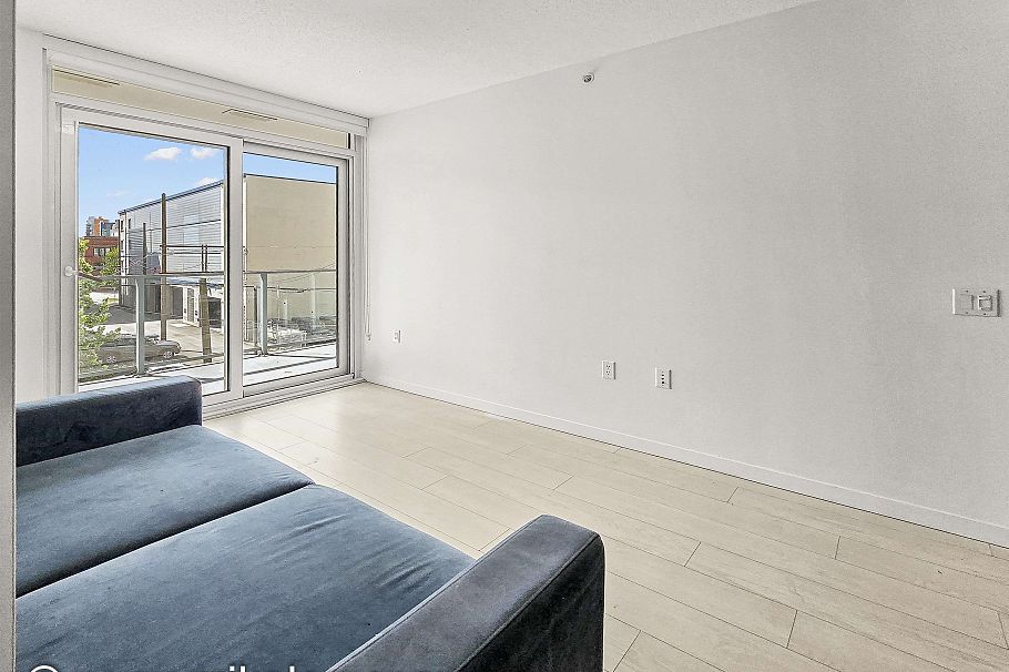318 180 E 2nd Avenue Vancouver, BC - 4