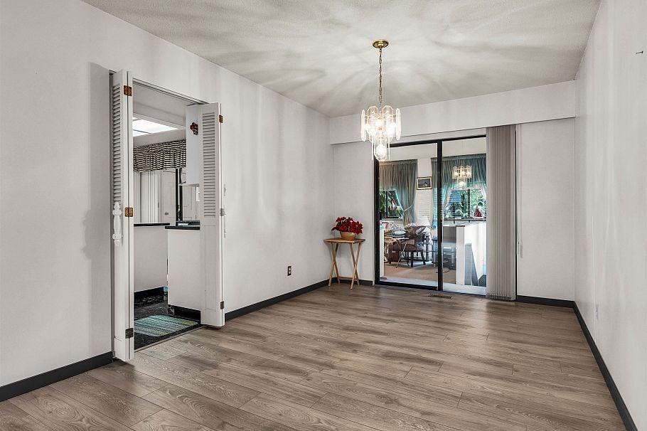 2599 Masefield Road North Vancouver, BC - 18