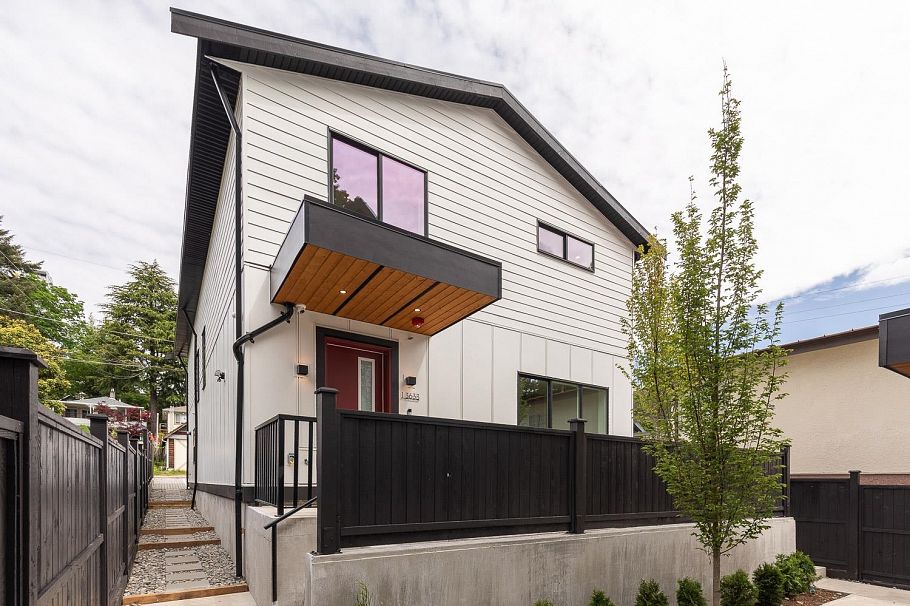 1 3633 Turner Street Vancouver, BC - 29