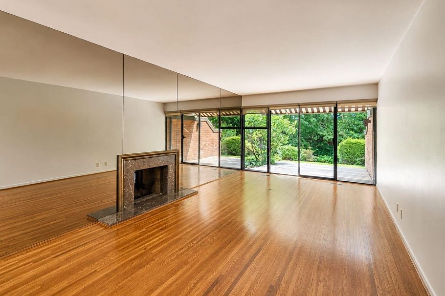 406 Greensboro Place Vancouver, BC - 3
