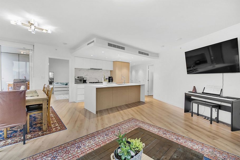 412 1500 Fern Street North Vancouver, BC - 4