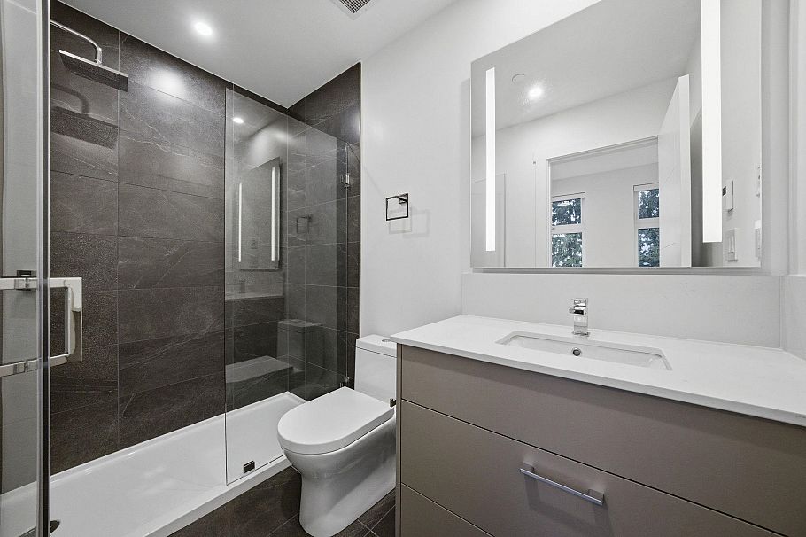 111 342 Mountain Highway North Vancouver, BC - 21