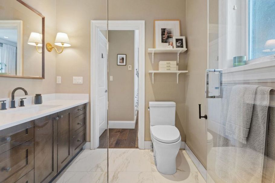 533 E 11th Avenue Vancouver, BC - 20