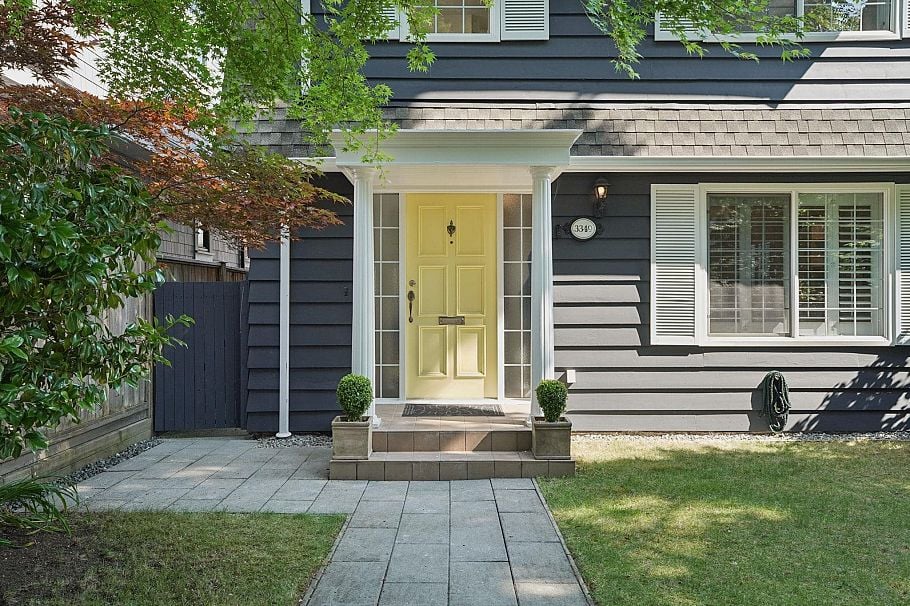 3349 W 14th Avenue Vancouver, BC - 3