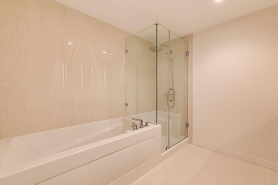 1439 Hunter Street North Vancouver, BC - 11