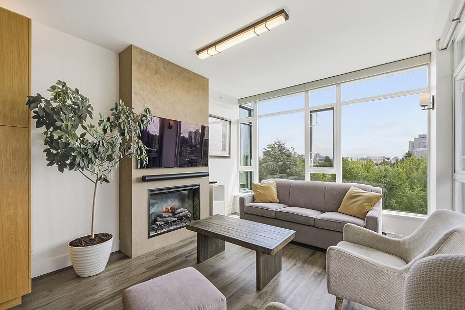 907 1333 W 11th Avenue Vancouver, BC - 1