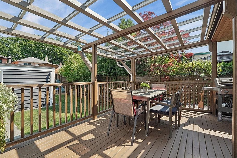 3349 W 14th Avenue Vancouver, BC - 30