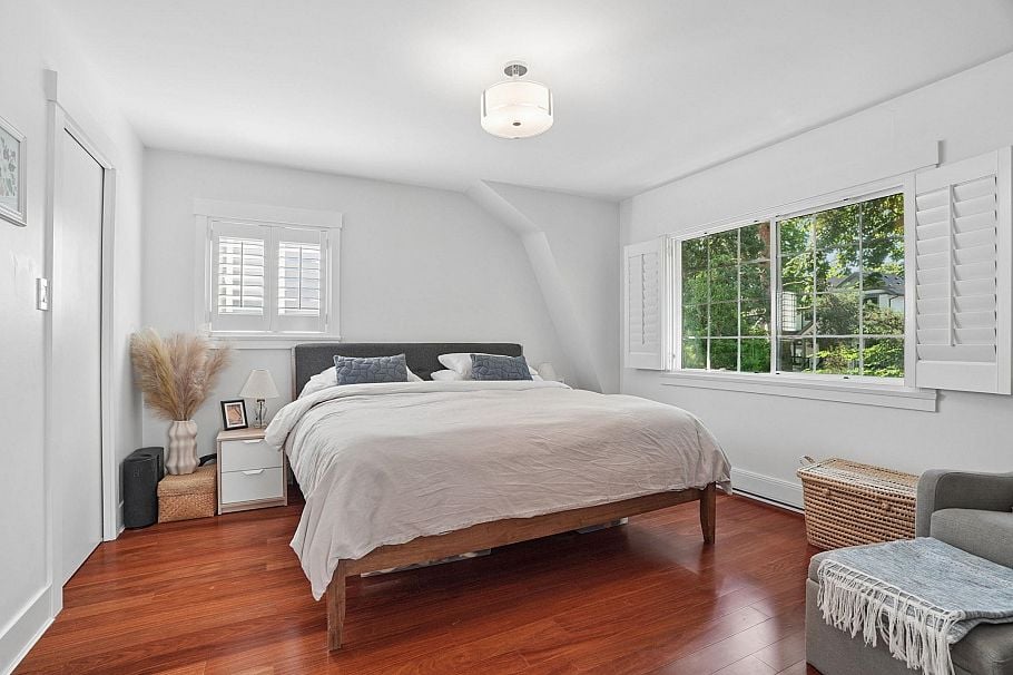 3349 W 14th Avenue Vancouver, BC - 18