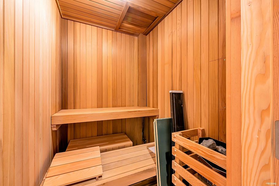 3581 W 32nd Avenue Vancouver, BC - 36