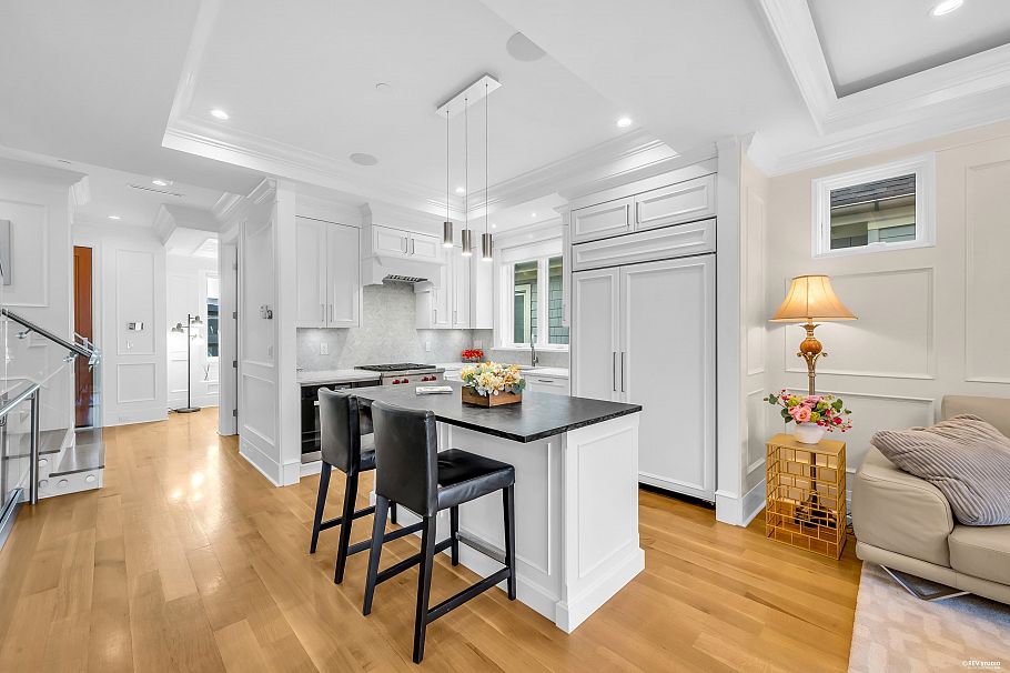 3581 W 32nd Avenue Vancouver, BC - 17