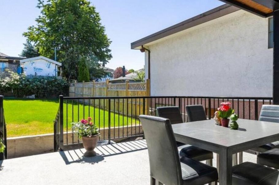 4666 Earles Street Vancouver, BC - 3