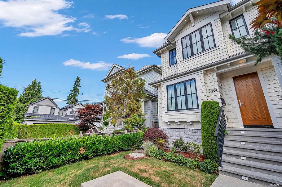 3581 W 32nd Avenue Vancouver, BC - 3