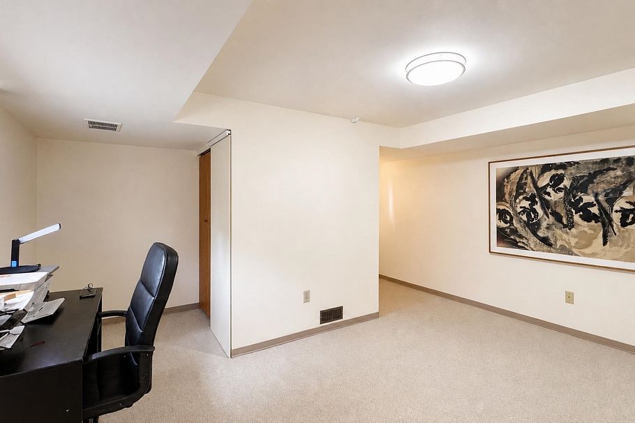 2965 E 8th Avenue Vancouver, BC - 28