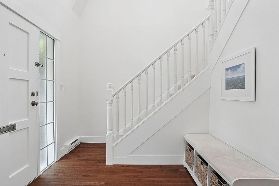3349 W 14th Avenue Vancouver, BC - 4