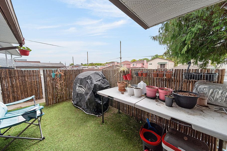 2112 E 46th Avenue Vancouver, BC - 8
