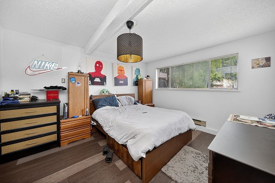 2112 E 46th Avenue Vancouver, BC - 9